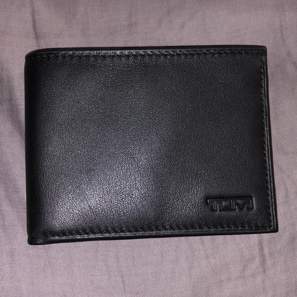 Mens Tumi Wallet